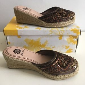 Yellow Box Kina Wedge Bronze